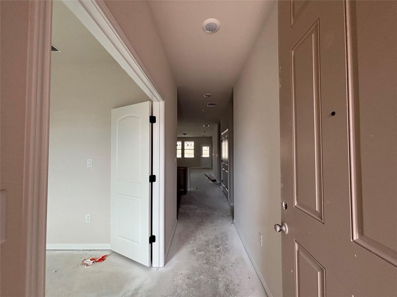 Spacious, unfurnished interior of a new home in Covered Bridge, Hutto (Image 12). Spacious, unfurnished interior of a new home in Covered Bridge, Hutto (Image 12).