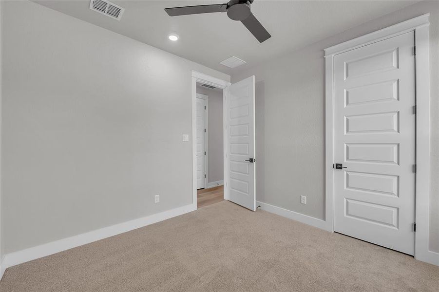 Spacious, unfurnished interior of a new home in Rosenthal Estates, Lorena (Image 15).