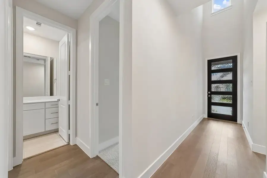 Representative unfurnished interior of a home built from the Delaney by Landon Homes in Lexington Frisco, Frisco (Image 23).