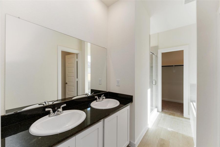 Furnished interior view inside a new home in Granger Pines, Conroe (Image 8).