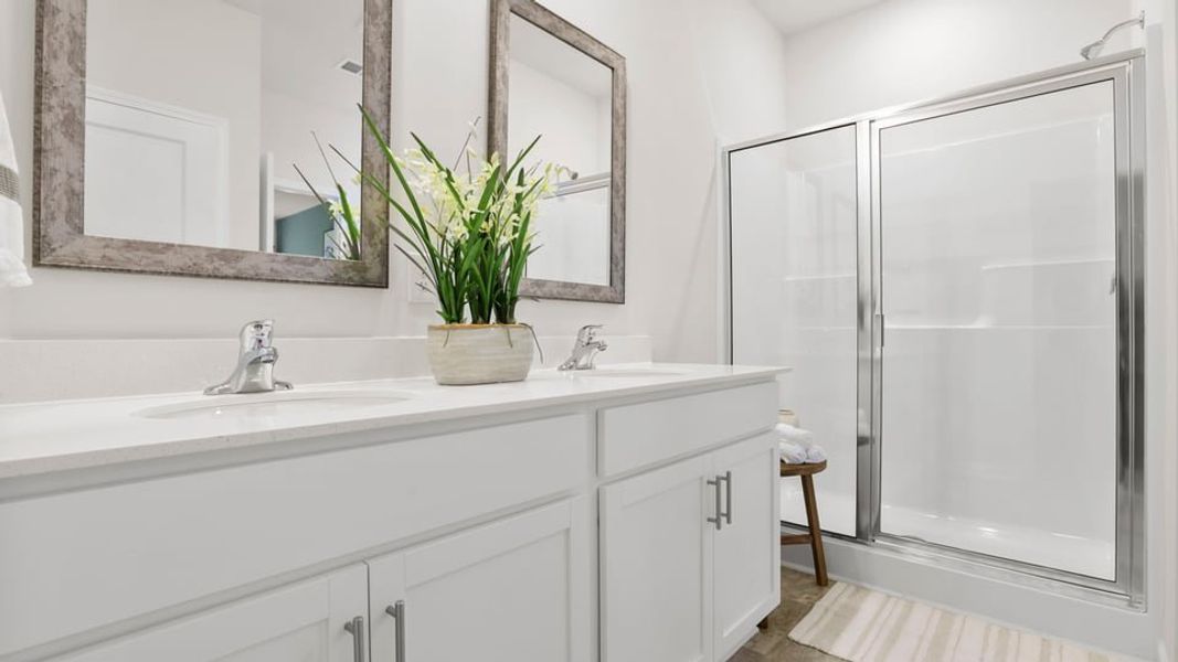 Representative furnished interior of a home built from the Salem by D.R. Horton in Palmetto Valley, Anderson (Image 34).