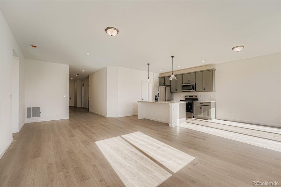 Spacious, unfurnished interior of a new home in Wolf Creek Run, Strasburg (Image 19).