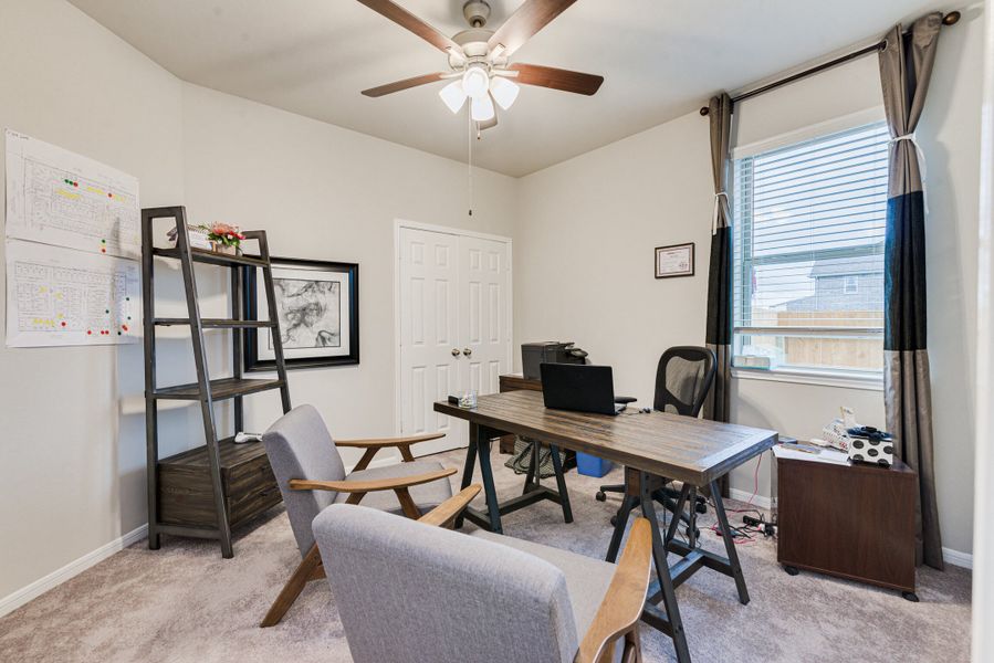 Representative furnished interior of a home built from the Floor Plan 2102 by Colina Homes in Sunterra, Katy (Image 32). Representative furnished interior of a home built from the Floor Plan 2102 by Colina Homes in Sunterra, Katy (Image 32).