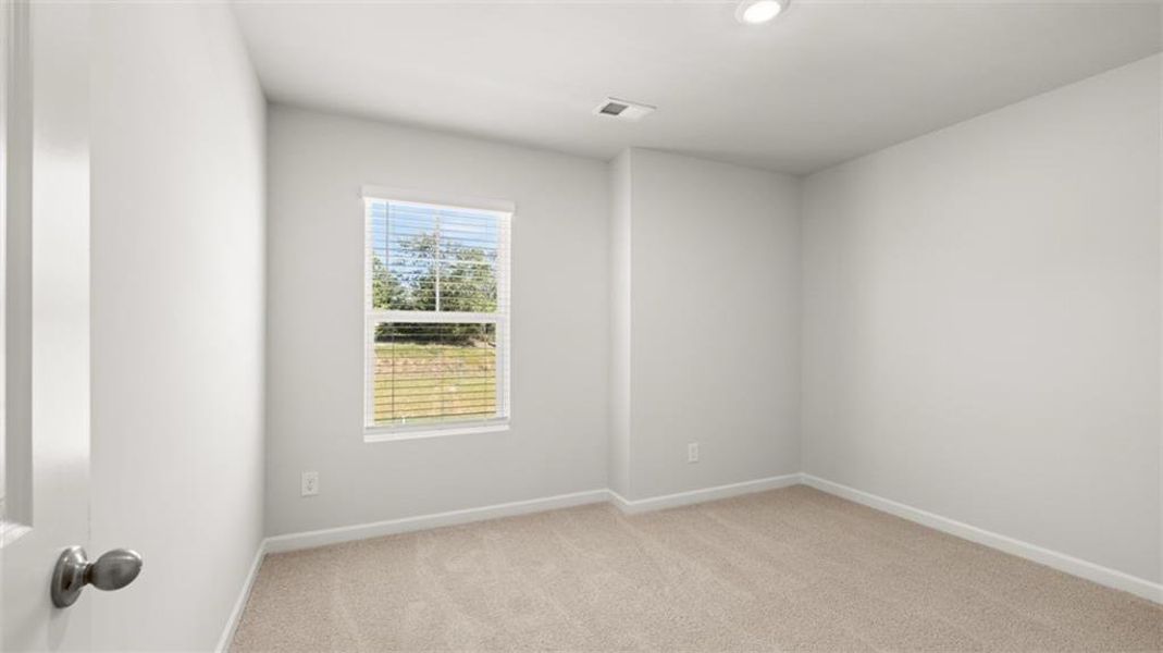 Spacious, unfurnished interior of a new home in , Stockbridge (Image 11).