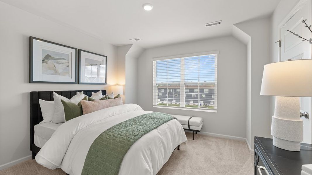 1415 Belle Owners 3of4 F3