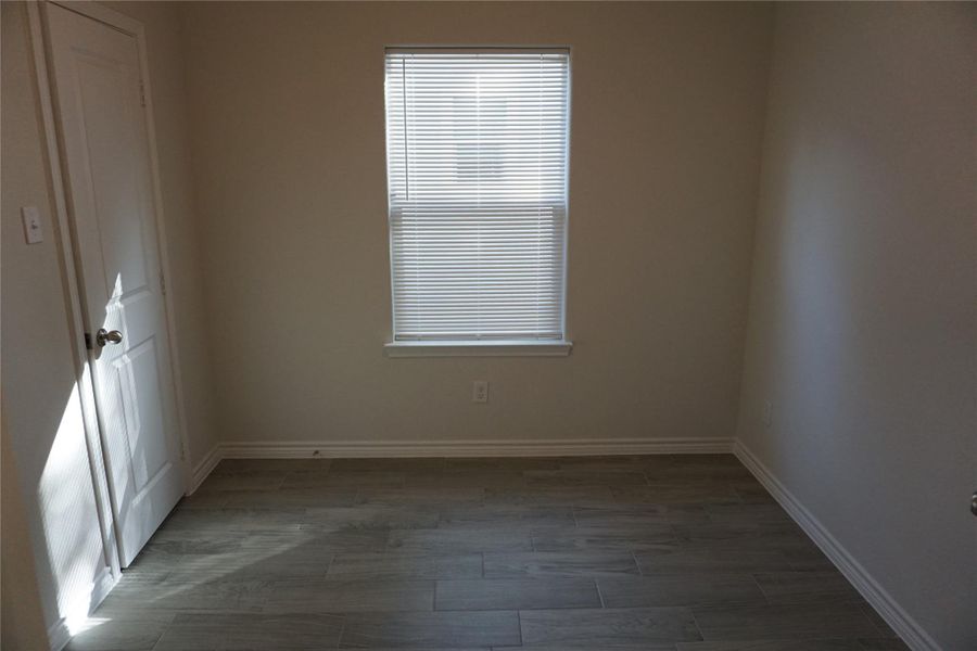 Spacious, unfurnished interior of a new home in , Willis (Image 13).