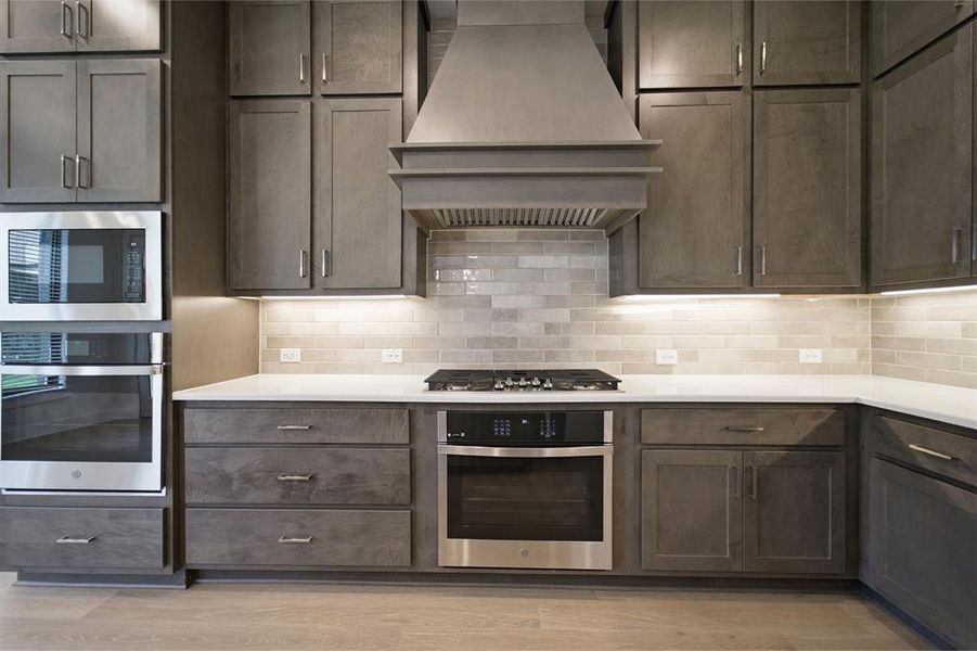 Furnished interior view inside a new home in Sonoma Verde, Rockwall (Image 5). Furnished interior view inside a new home in Sonoma Verde, Rockwall (Image 5).