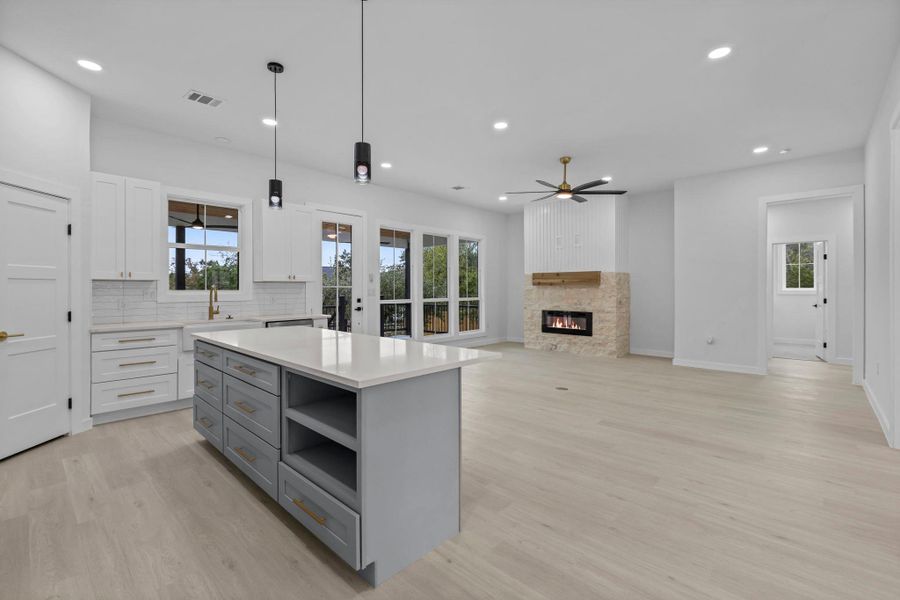 Furnished interior view inside a new home in , Wimberley (Image 5).