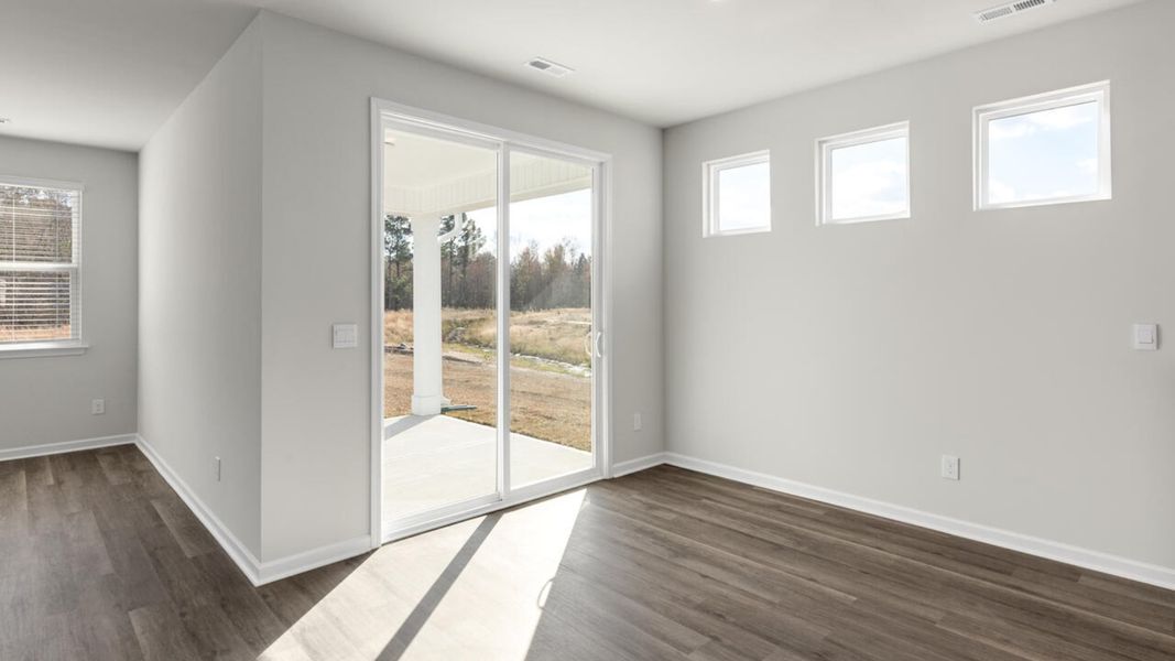 Spacious, unfurnished interior of a new home in Indigo Preserve, Leland (Image 15).