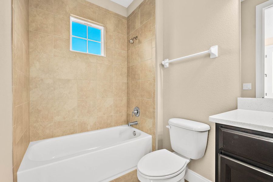 Muirfield with Bonus Fourth Bath Muirfield with Bonus Fourth Bath