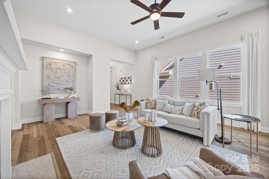 Furnished interior view inside a new home in Handsmill on Lake Wylie, York (Image 11).