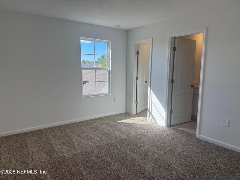 Spacious, unfurnished interior of a new home in Bridgewater, St. Augustine (Image 22).