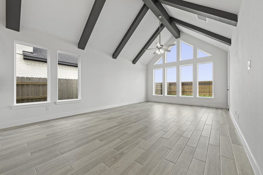 Spacious, unfurnished interior of a new home in Elyson, Katy (Image 17).