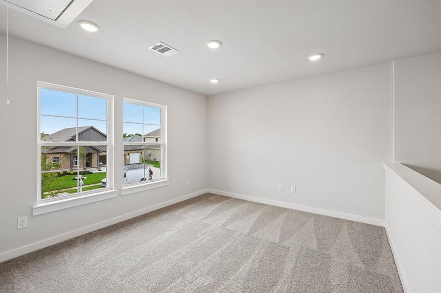 Spacious, unfurnished interior of a new home in Overland Grove, Forney (Image 26).