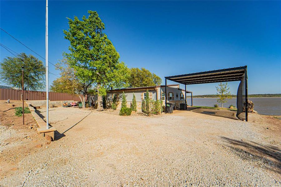 Ample parking + boat ready set-up and covered parking Ample parking + boat ready set-up and covered parking