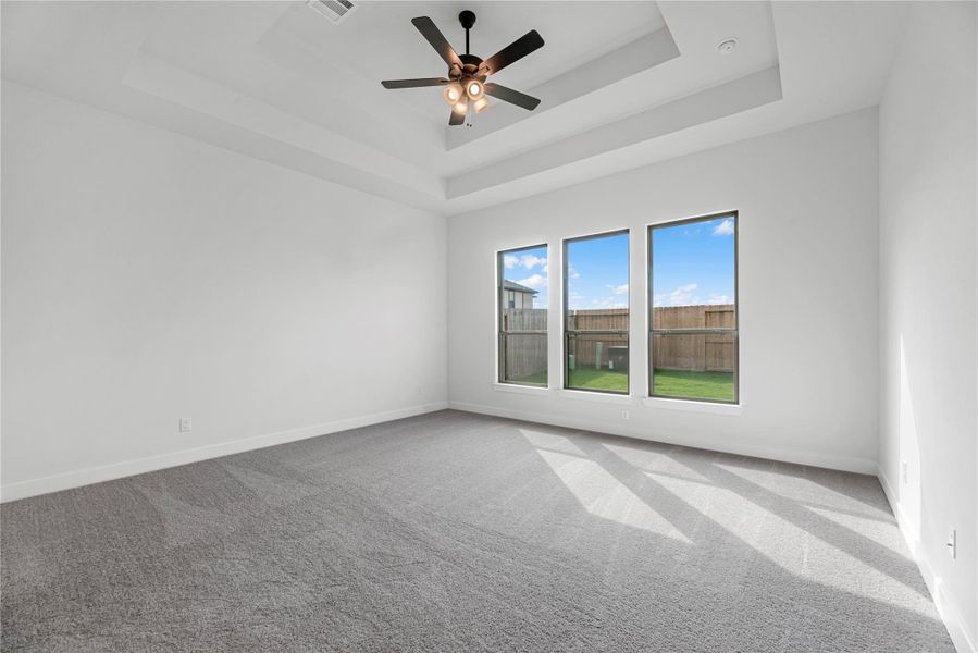 Spacious, unfurnished interior of a new home in Candela, Richmond (Image 17).
