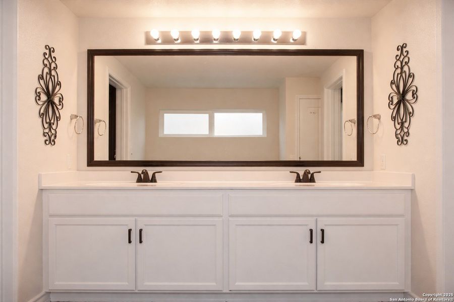 Furnished interior view inside a new home in Solana Ridge, San Antonio (Image 14).