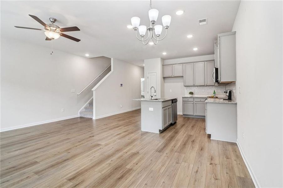 Spacious, unfurnished interior of a new home in Cambridge at Towne Center, Hoschton (Image 27).