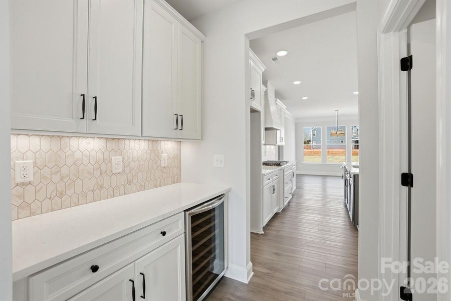 Furnished interior view inside a new home in Harmony, Harrisburg (Image 10).