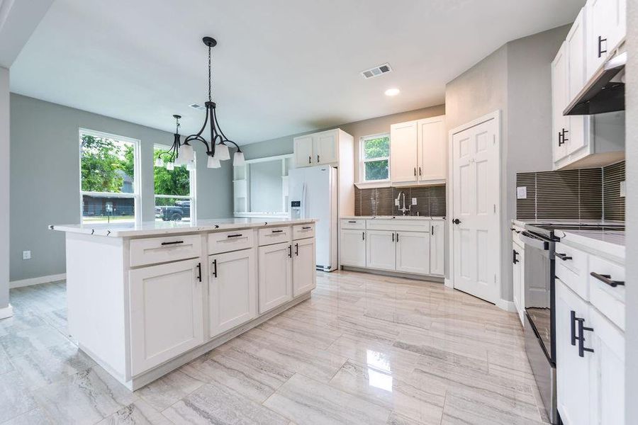 Furnished interior view inside a new home in , Walnut Springs (Image 8).