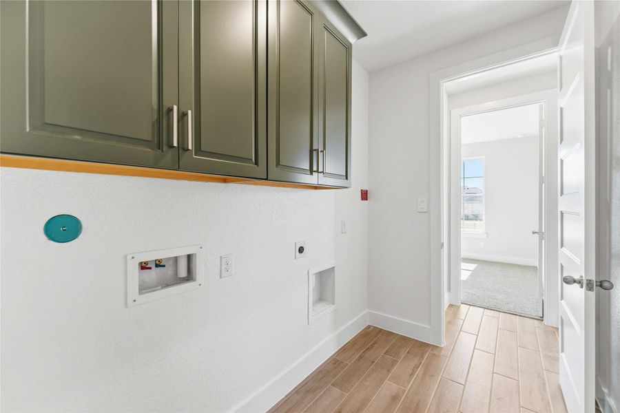Spacious, unfurnished interior of a new home in Valencia, Manvel (Image 27). Spacious, unfurnished interior of a new home in Valencia, Manvel (Image 27).