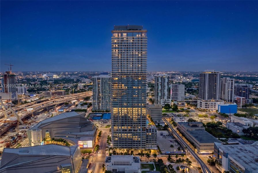 Condo located in Miami, FL showcasing its design and architecture (Image 34). Condo located in Miami, FL showcasing its design and architecture (Image 34).