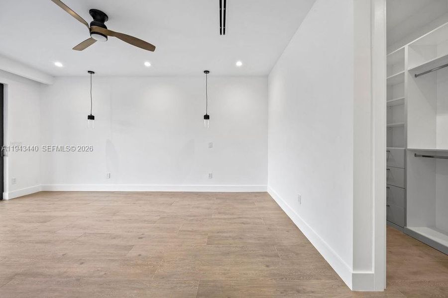 Spacious, unfurnished interior of a new home in , Fort Lauderdale (Image 69). Spacious, unfurnished interior of a new home in , Fort Lauderdale (Image 69).