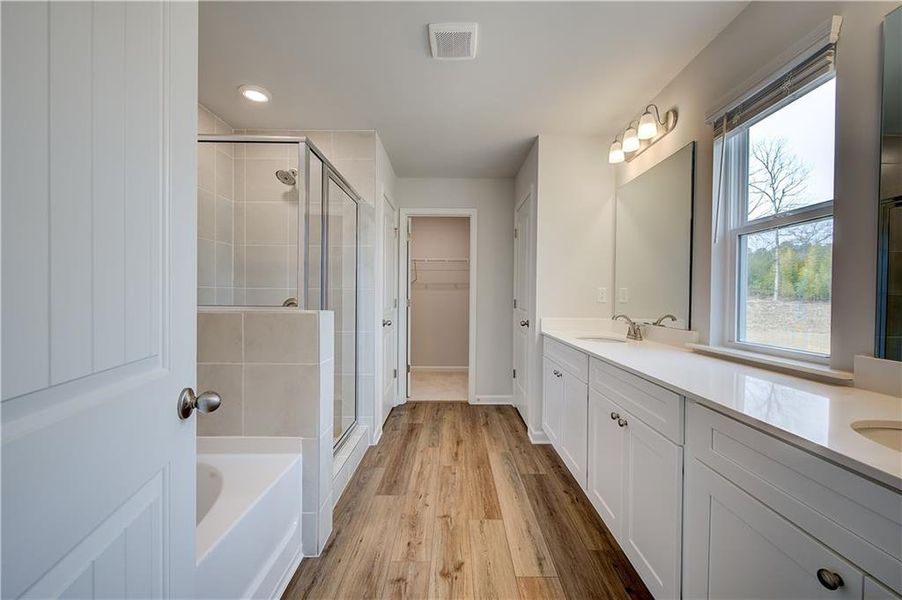 Furnished interior view inside a new home in Hamilton Lakes, Lawrenceville (Image 10). Furnished interior view inside a new home in Hamilton Lakes, Lawrenceville (Image 10).