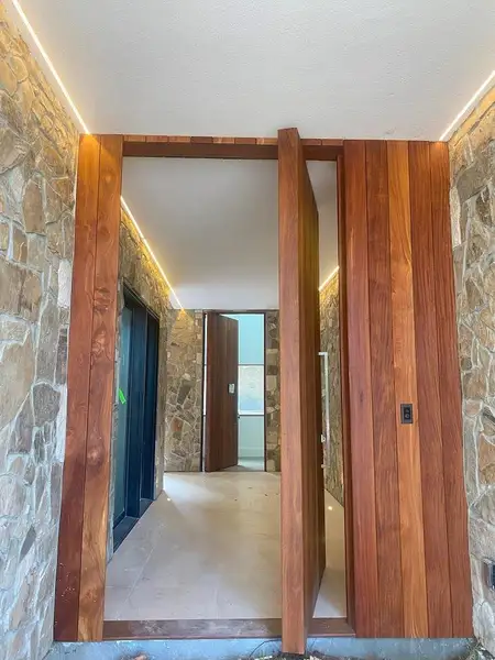 Builder's previous work Builder's previous work