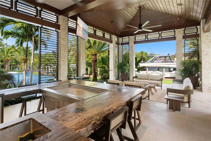 Community amenities in , Coral Gables (Image 34).