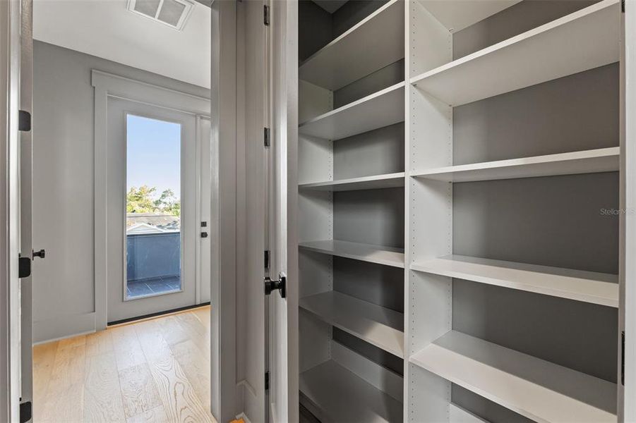 Image 85 of a home in .