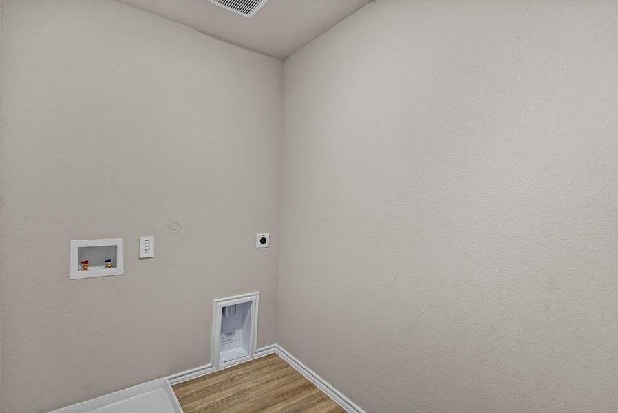 Spacious, unfurnished interior of a new home in , Fort Worth (Image 23). Spacious, unfurnished interior of a new home in , Fort Worth (Image 23).