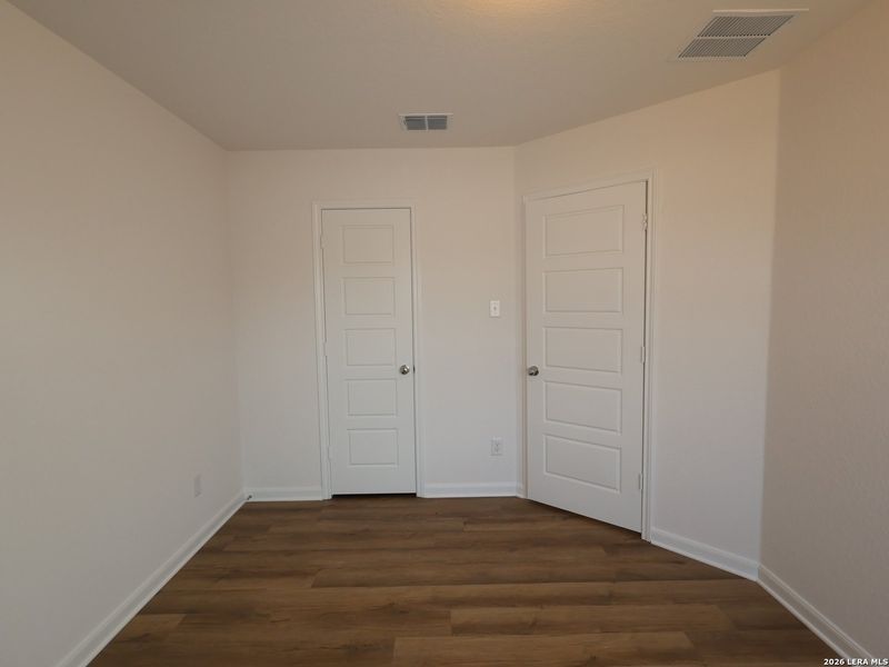 Spacious, unfurnished interior of a new home in Jordan's Ranch, San Antonio (Image 19). Spacious, unfurnished interior of a new home in Jordan's Ranch, San Antonio (Image 19).