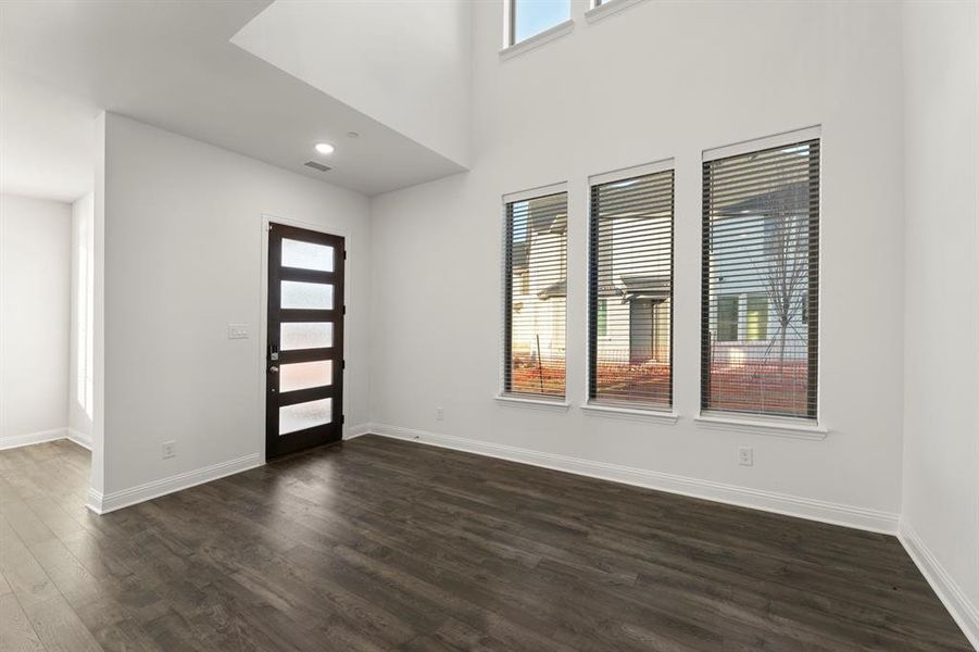 06. 2527 Huxley - Dining (2) 06. 2527 Huxley - Dining (2)