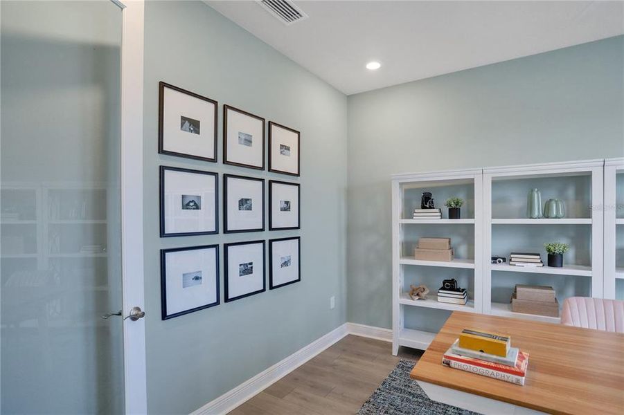Furnished interior view inside a new home in Angeline, Land O' Lakes (Image 40).