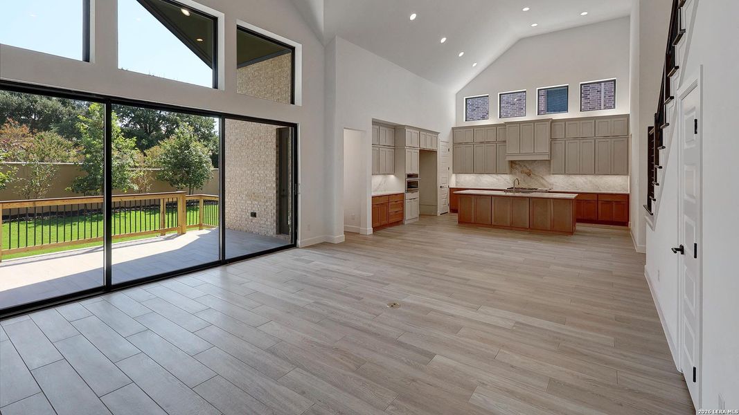 Spacious, unfurnished interior of a new home in The Dominion, San Antonio (Image 28).