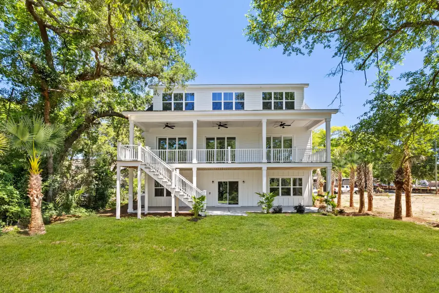 Exterior details and patio area of a home in , Mount Pleasant (Image 3).