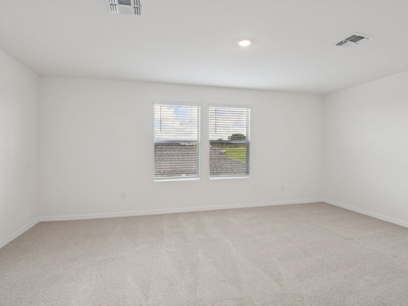 Spacious, unfurnished interior of a new home in Benton Hills - Classic Series, Brooksville (Image 17).