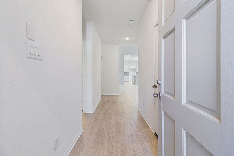 Spacious, unfurnished interior of a new home in Columbia Lakes, West Columbia (Image 26). Spacious, unfurnished interior of a new home in Columbia Lakes, West Columbia (Image 26).