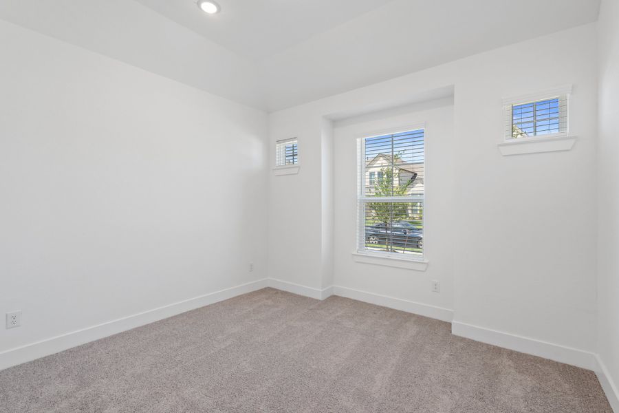 Spacious, unfurnished interior of a new home in Jordan Ranch, Fulshear (Image 13). Spacious, unfurnished interior of a new home in Jordan Ranch, Fulshear (Image 13).