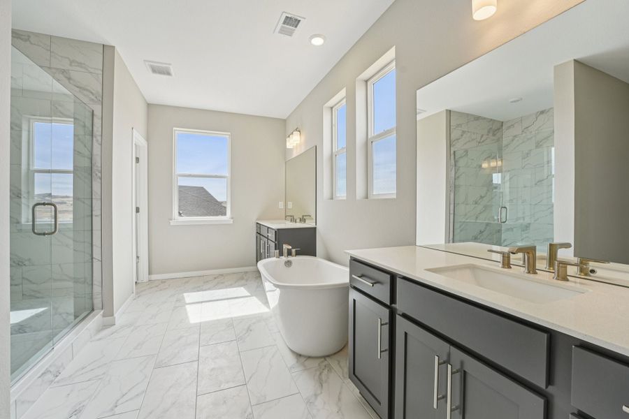 6br New Home in Parker, CO.  - Slide 21