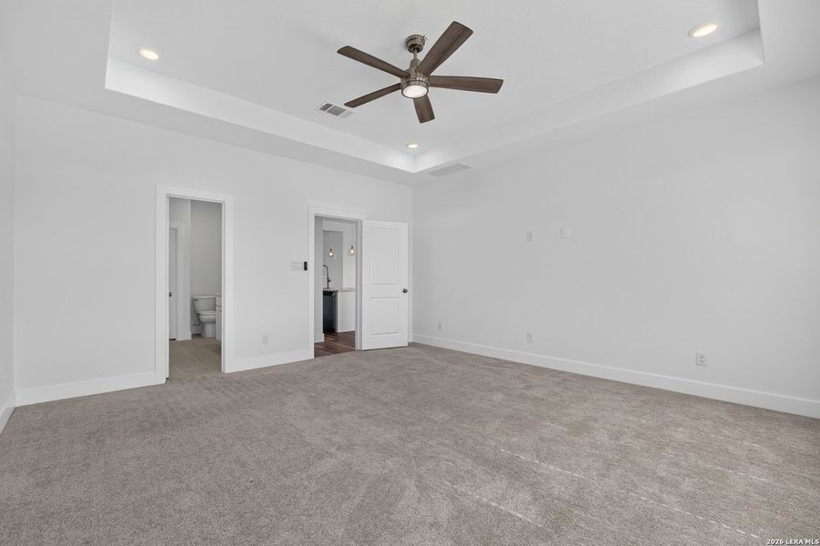 Spacious, unfurnished interior of a new home in , Natalia (Image 16). Spacious, unfurnished interior of a new home in , Natalia (Image 16).
