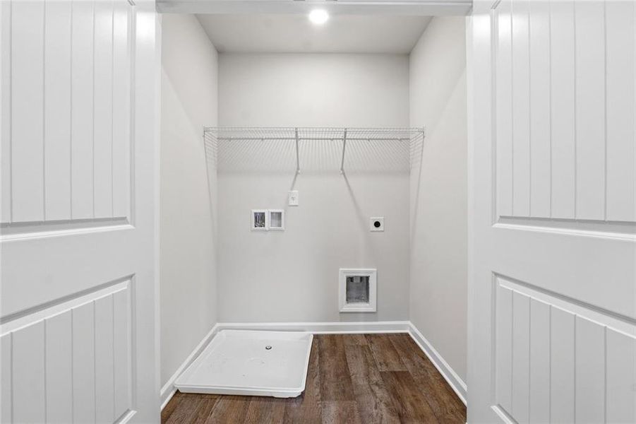 Spacious, unfurnished interior of a new home in Azalea Hills, Temple (Image 10). Spacious, unfurnished interior of a new home in Azalea Hills, Temple (Image 10).