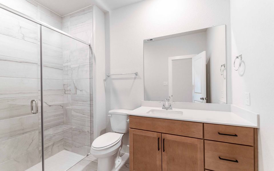 Furnished interior view inside a new home in Canterra Creek, Rosharon (Image 11).