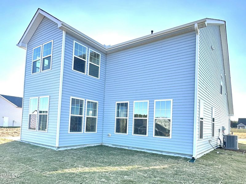 Drayton Backyard Angle Right Drayton Backyard Angle Right