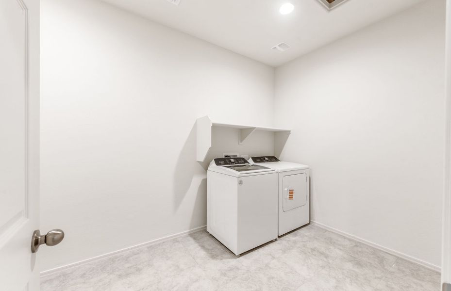 Close-up of interior finishes inside a home in Copper Falls, Buckeye (Image 12).