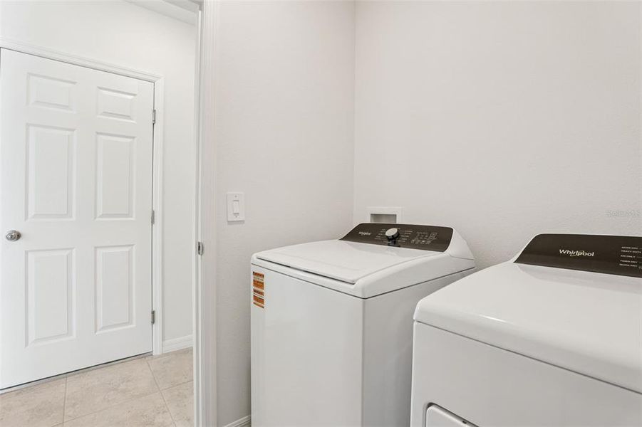 Close-up of interior finishes inside a home in Lawson Dunes - Signature Series, Haines City (Image 20).