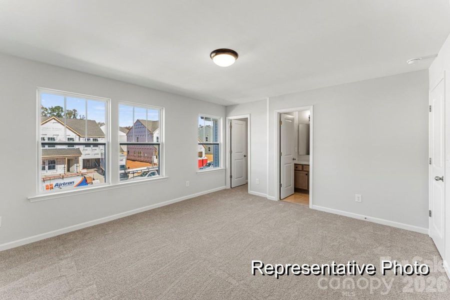 Spacious, unfurnished interior of a new home in Huntington Hills, Lincolnton (Image 20).