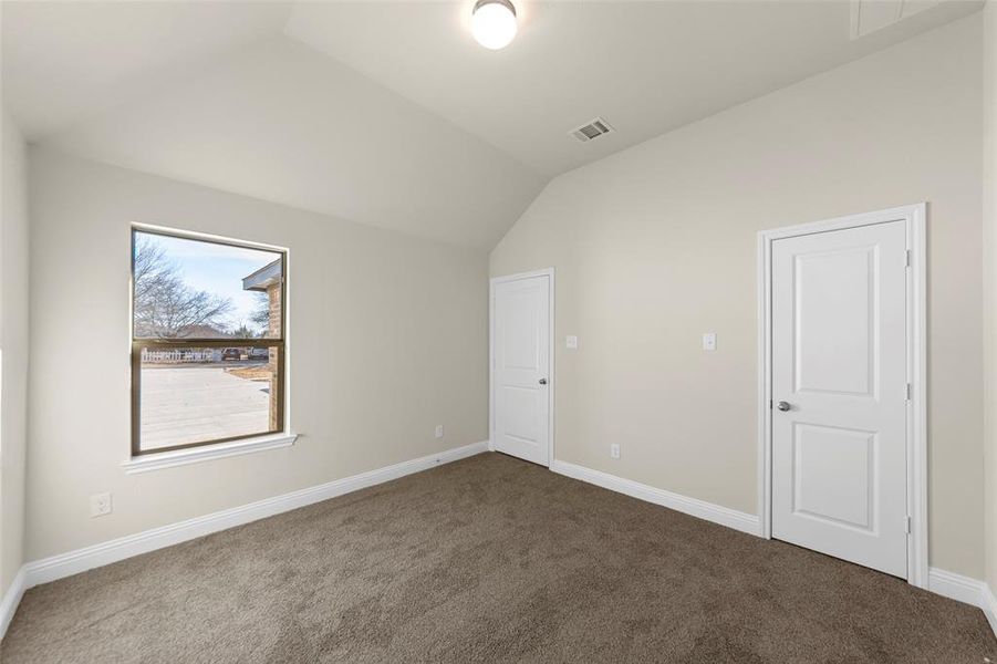 Spacious, unfurnished interior of a new home in Lin Dell Estates, Glenn Heights (Image 16). Spacious, unfurnished interior of a new home in Lin Dell Estates, Glenn Heights (Image 16).