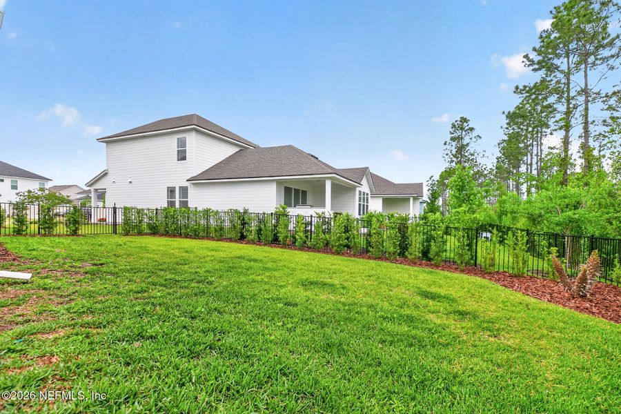 Exterior details and patio area of a home in , Ponte Vedra (Image 33).